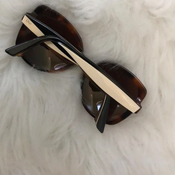 Christian Dior Sunglasses w Case - Picture 11 of 11